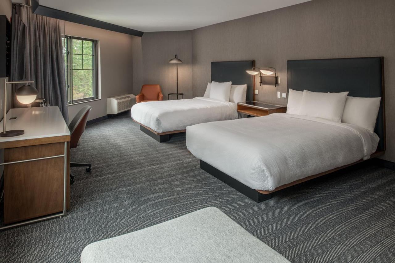 Courtyard By Marriott Olympia Hotel ภายนอก รูปภาพ